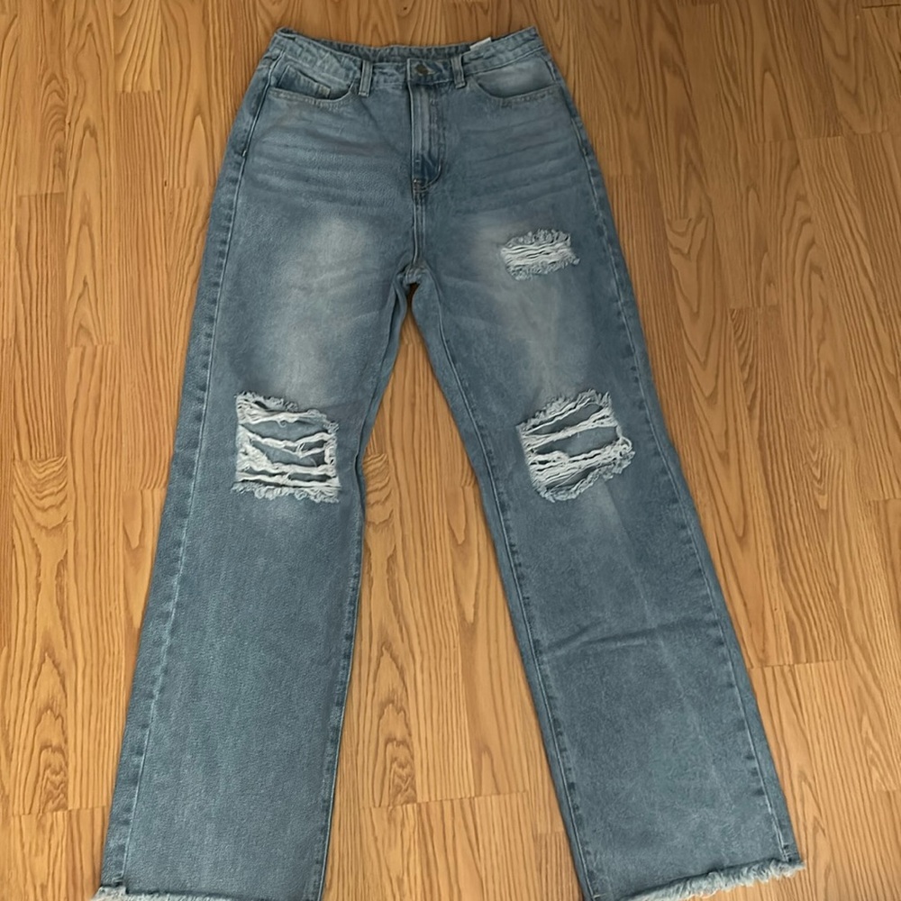 Straight leg light blue ripped jeans